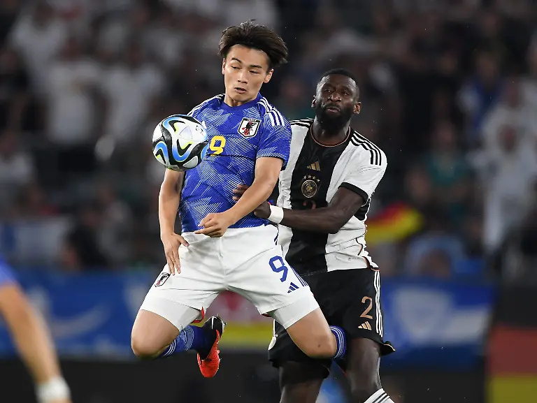 efd0a8e2320c91421a2db4e05e86a24e