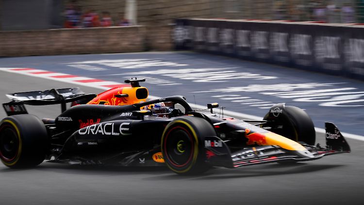 Max Verstappen holte sich in Baku die erste Trainingsbestzeit.