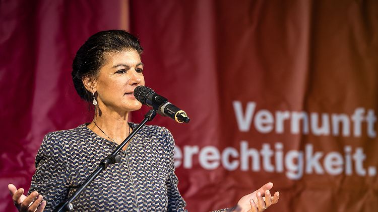 Sahra Wagenknecht möchte ein Referendum durchführen.