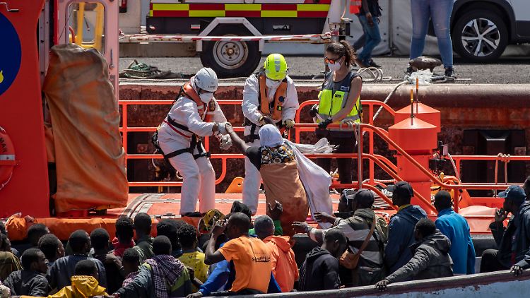 Migranten bei ihrer Ankunft am 9. September auf den Kanaren.
