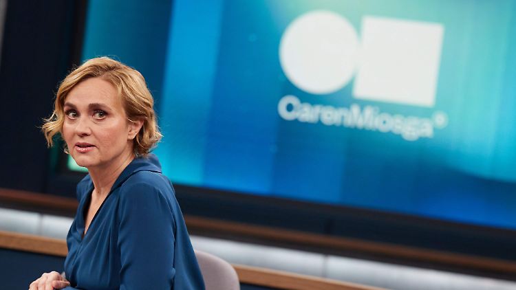 Miosga forderte die Störerinnen auf, ihre Forderungen zu stellen.