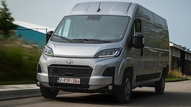 Komplett neu im Gewerbekundenangebot von Toyota ist der Proace Max.