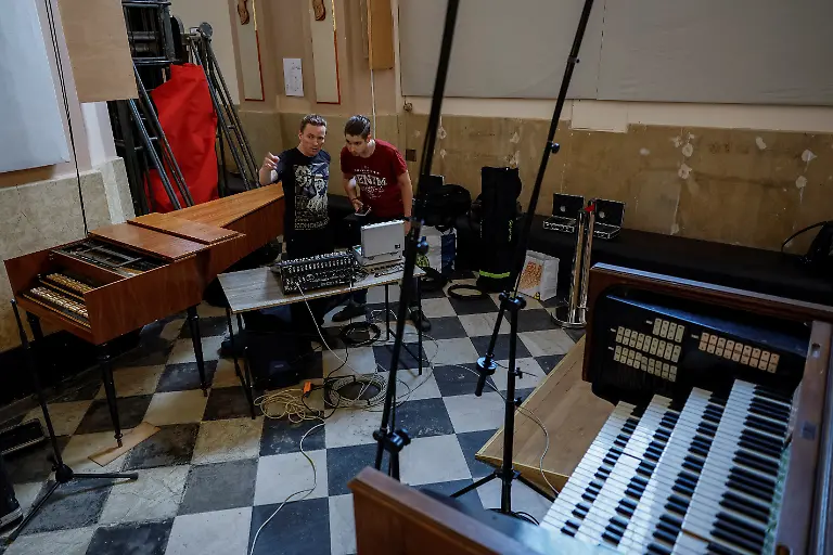 2023-09-06T060303Z-1604241646-RC2OL2A01D77-RTRMADP-3-UKRAINE-CRISIS-CONCERTS