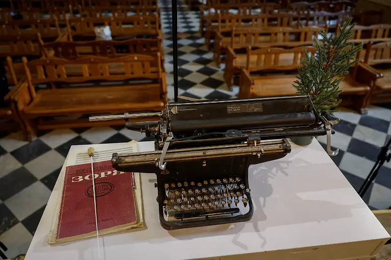 2023-09-06T060300Z-2035198506-RC2OL2A26JPV-RTRMADP-3-UKRAINE-CRISIS-CONCERTS