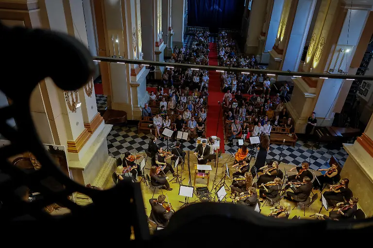 2023-09-06T060245Z-678836197-RC2SL2AURM2Z-RTRMADP-3-UKRAINE-CRISIS-CONCERTS