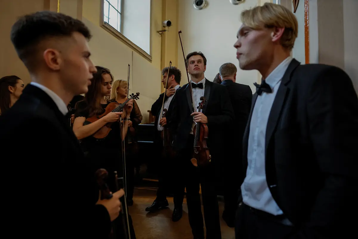 2023-09-06T060310Z-671777268-RC2SL2ABFXGJ-RTRMADP-3-UKRAINE-CRISIS-CONCERTS