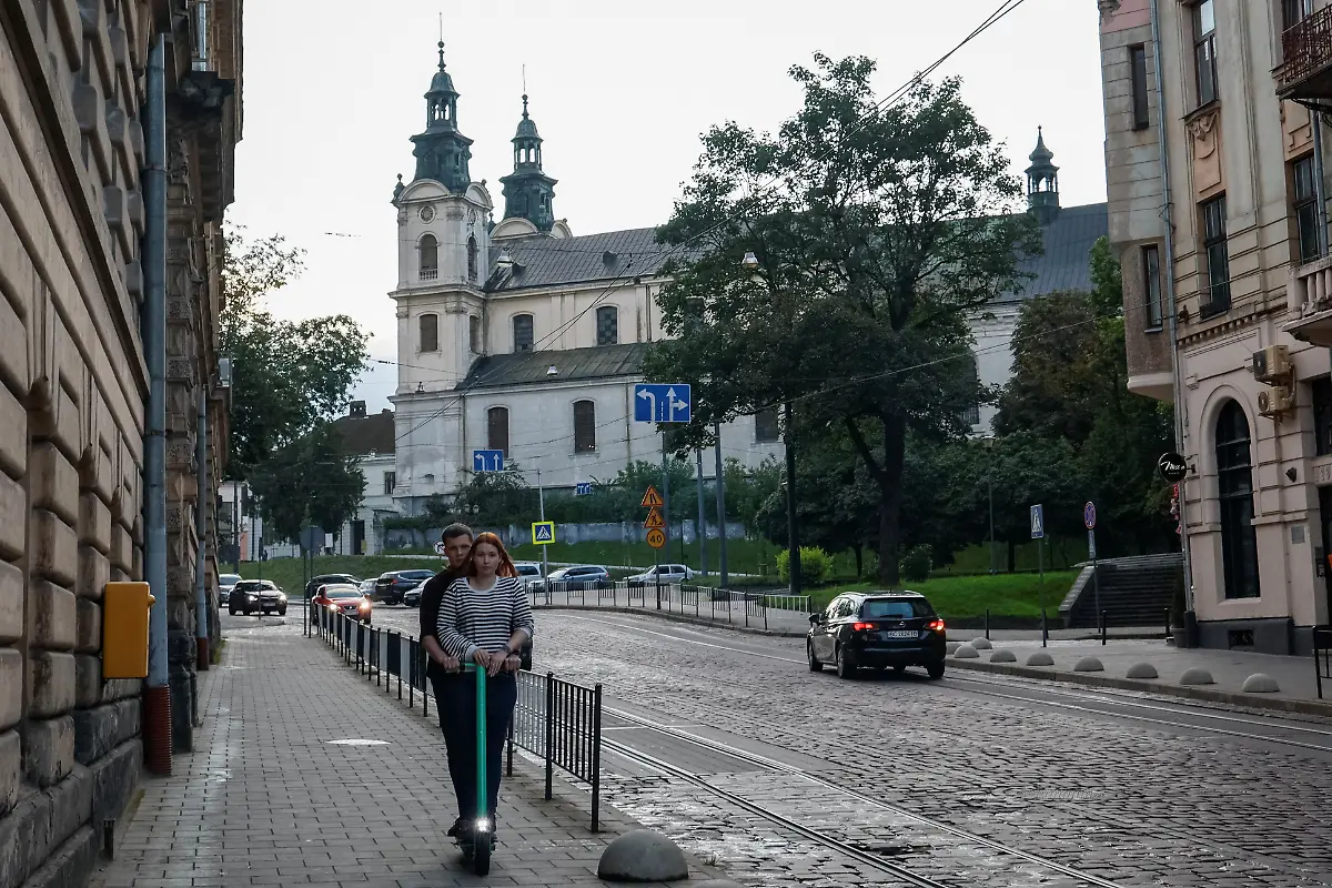 2023-09-06T060315Z-1540430011-RC2TJ2AAM7OY-RTRMADP-3-UKRAINE-CRISIS-CONCERTS