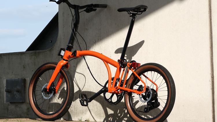 Mit dem G Line hat Brompton eine tiefgreifend erneuerte und zudem größere Spielart seines Klapprad-Klassikers aufgelegt.