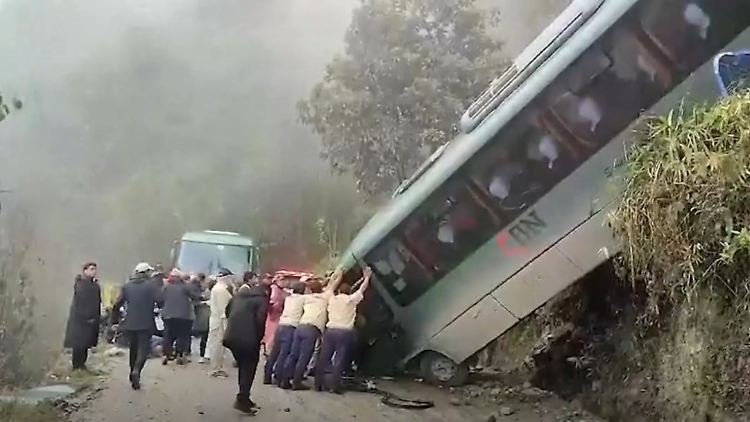 Busunglück in Peru.jpg