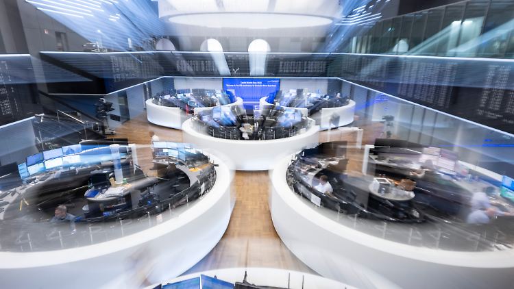 An der Börse sind nach der Vonovia-Ankündigung die Deutsche-Wohnen-Papiere gefragt.