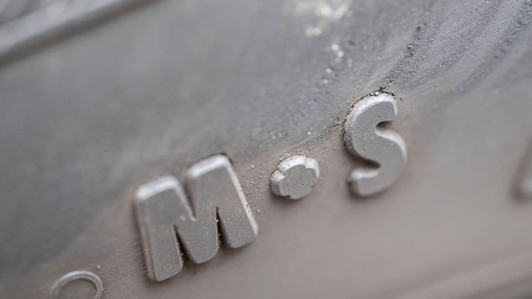 Reifen mit nur der alten "M+S"-Kennzeichnung sind nach einer Übergangsregel nun ab 1. Oktober nicht mehr zulässig als wintertaugliche Bereifung.