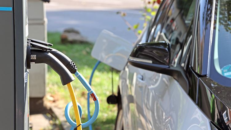 Die Autobranche fordert Fördermaßnahmen im Bereich der E-Mobilität. 