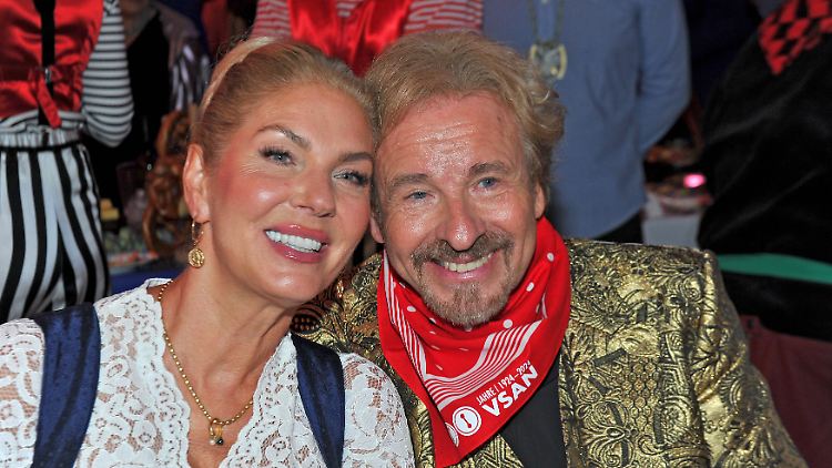 Thomas Gottschalk und seine Noch-Verlobte Karina Mross im Januar. 