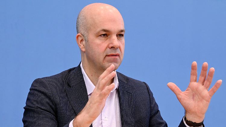 "Wir produzieren dort, wo es am günstigsten ist", lobt Ökonom Marcel Fratzscher.