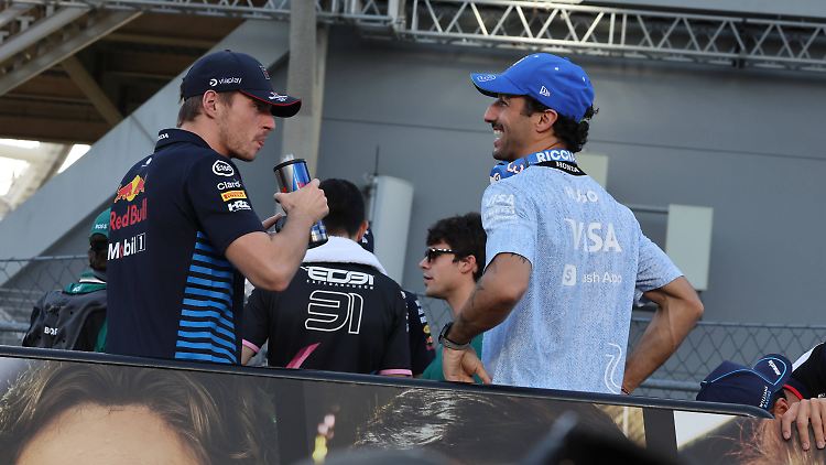 Ricciardo hofft auf ein Weihnachtsgeschenk von Verstappen.