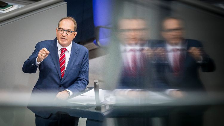 Dobrindt kann sich einen Politikwechsel mit den Grünen nicht vorstellen.