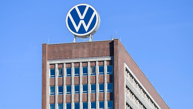 An Habecks Autogipfel nehmen die Spitzen der Autohersteller sowie Vertreter der Zulieferindustrie und des Verbandes der Automobilhersteller teil. 
