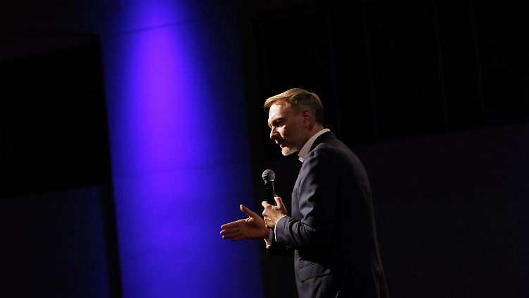 Der Druck auf FDP-Chef Lindner wird nach den katastrophalen Wahlergebnissen in Ostdeutschland steigen.
