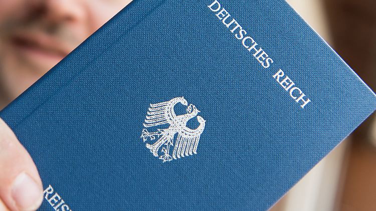 "Reichsbürger" erkennen die Bundesrepublik Deutschland nicht an.