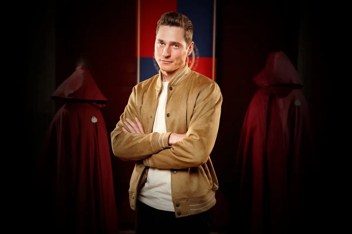 e48050f8-d8cc-41e8-8c96-83eeab54e412-319820b4-2788-45fe-8f4d-54a1ae6d6a5c