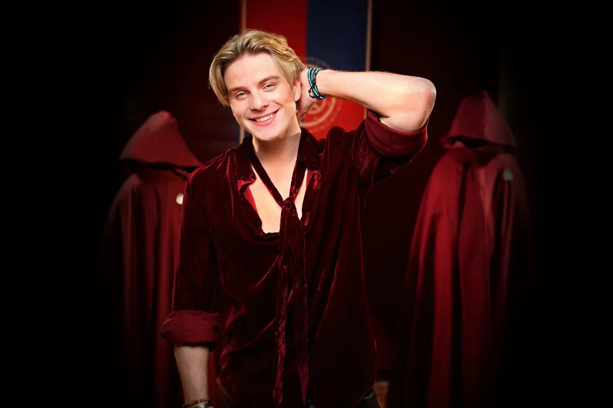 e48050f8-d8cc-41e8-8c96-83eeab54e412-bbbeb2d7-5b76-4565-8051-24b7527f686c