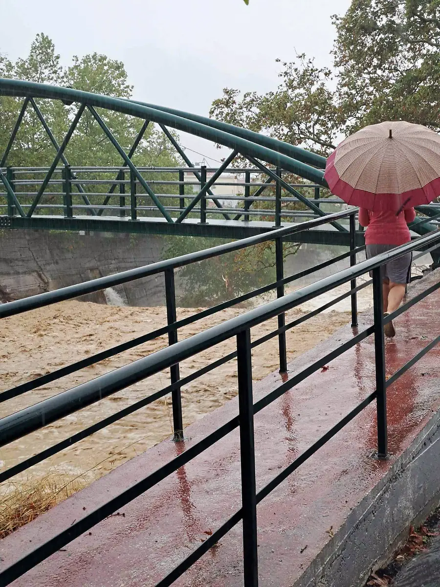 517a3ed30bc0e76ca822c16af4fe3f11