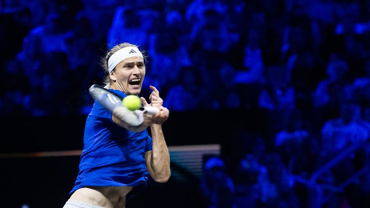 Trotz einer Lungenentzündung konnte Zverev am vergangenen Wochenende einen entscheidenden Sieg beim Laver Cup feiern.