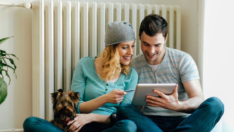 Smarthome-Thermostate lassen sich komfortabel vom Handy oder Tablet aus bedienen.