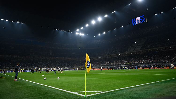 Das Finale der Champions League wird 2027 nicht im Giuseppe-Meazza-Stadion stattfinden.