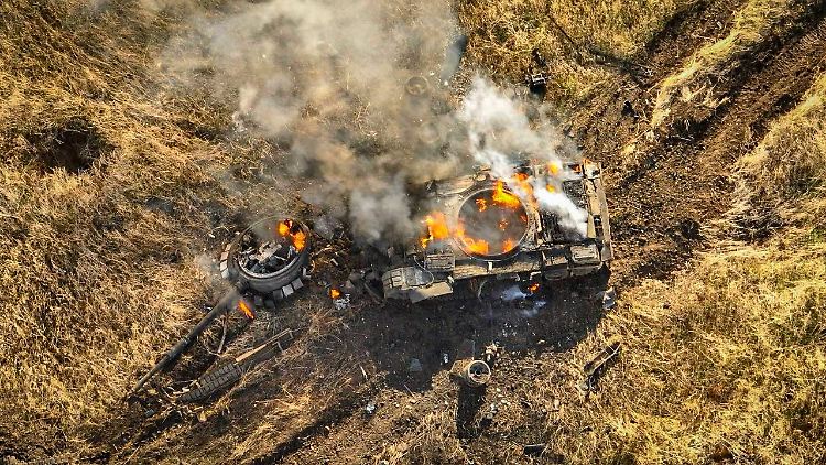 Horrende Verluste der Angreifer: Zerstörter russischer Kampfpanzer bei Wuhledar.