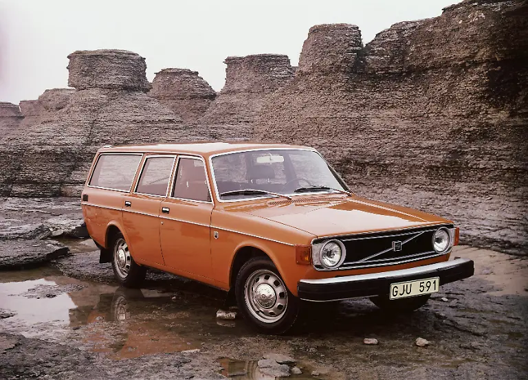 16-IAA-1973-Volvo-145-DL-Quelle-Volvo