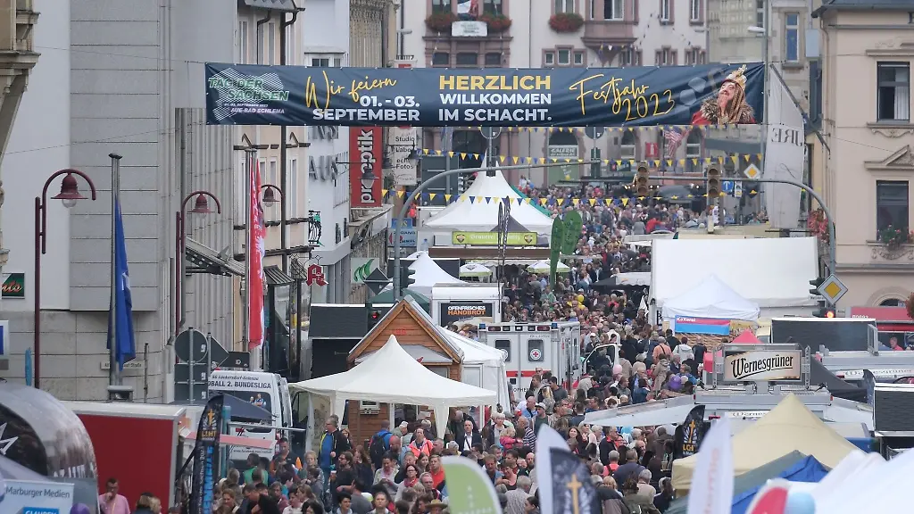 Blick-in-das-Stadtzentrum-von-Aue