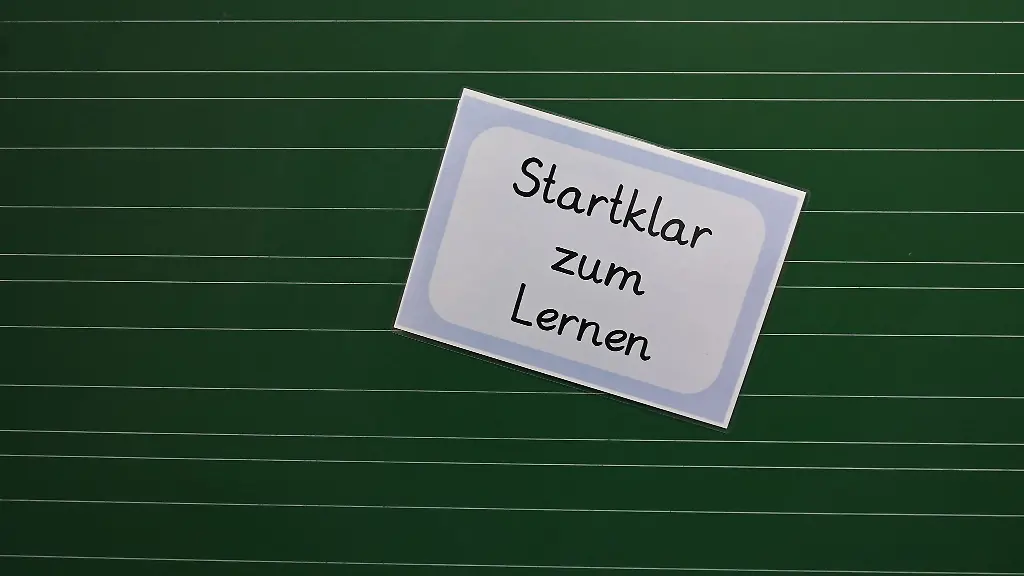 Hunderttausende-Maedchen-und-Jungen-sind-heute-in-Hessen-ins-neue-Schuljahr-gestartet