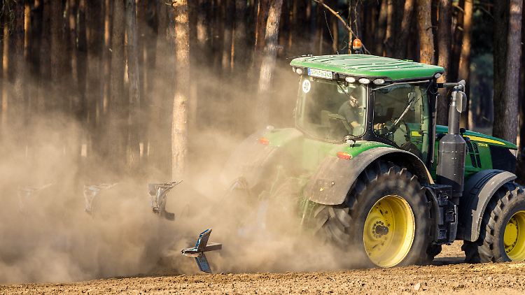 Landwirte können bei großen Schwankungen ihre Gewinne künftig über drei Jahre hinweg besteuern. 
