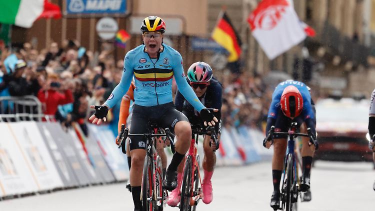Lotte Kopecky verteidigte ihren WM-Titel erfolgreich.