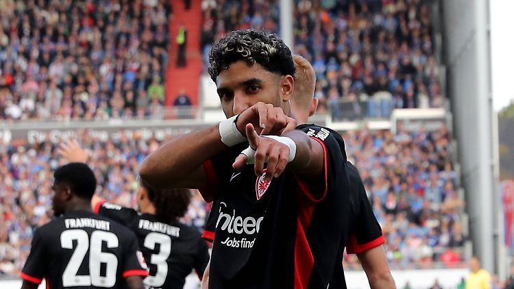 Omar Marmoush war der Matchwinner für die Eintracht beim Sieg in Kiel.