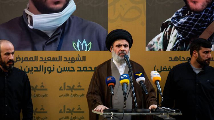 Haschem Safi al-Din wird auf Ende 50 oder Anfang 60 geschätzt. Sein genaues Alter ist unbekannt.