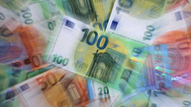 Geld sei gut, wenn man damit die richtigen gesellschaftlichen Ziele verfolge, sagt die Ökonomin Philippa Sigl-Glöckner.