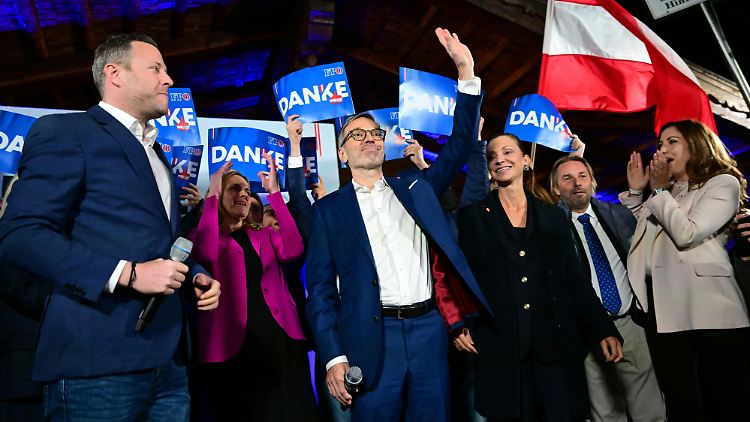 Die rechtsgerichtete FPÖ ist aus der Nationalratswahl in Österreich als stärkste Kraft hervorgegangen.