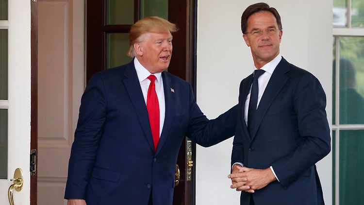 Donald Trump traf sich 2019 mit Mark Rutte. "Freunde" seien er und der neue NATO-Generalsekretär, sagte er damals. 