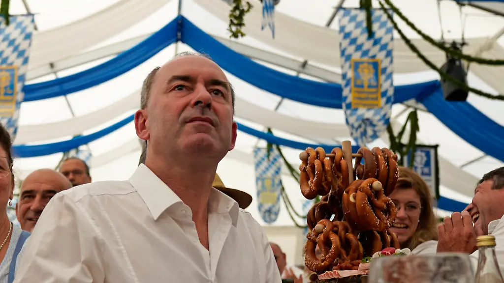 b798ef617dafb5fc41119b948eb9e37e