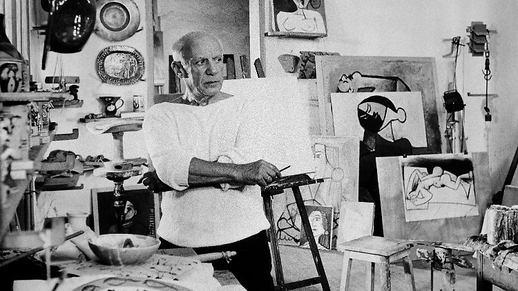 Der spanische Künstler Pablo Picasso malte viele seiner Geliebten, auch die französische Fotografin Dora Maar.