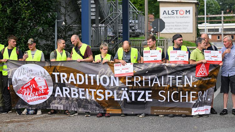 Das Alstom-Werk in Görlitz schließt Ende März 2026. Was mit den 700 Arbeitsplätzen passiert, ist noch nicht klar. (Archivbild)
