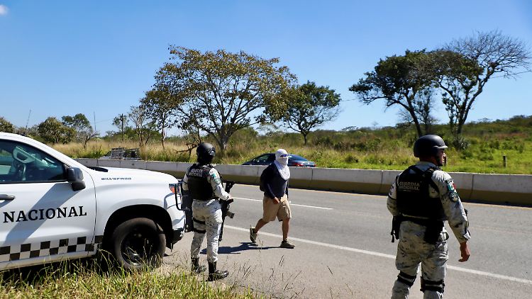 Soldaten werden in Mexiko massiv gegen die Drogenkartelle und für andere Aufgaben der inneren Sicherheit eingesetzt.