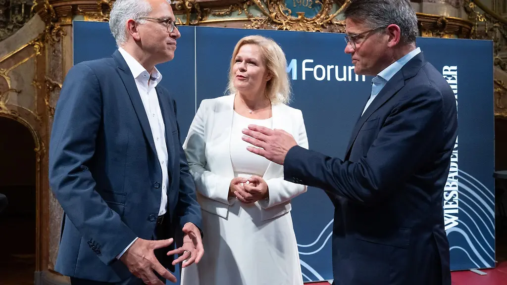 Die-Spitzenkandidaten-fuer-die-Landtagswahl-in-Hessen