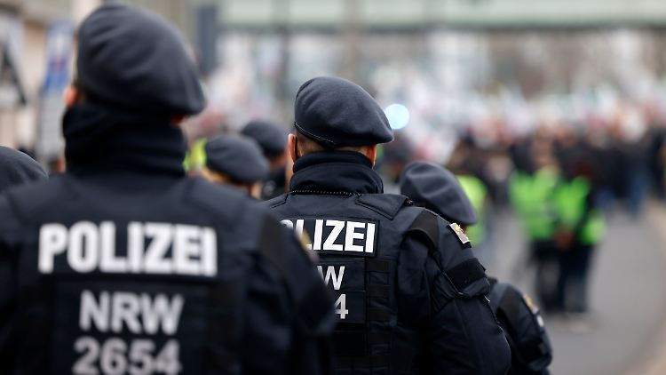 Die Polizei hat den Teenager aus Wuppertal als "Gefährder" eingestuft.