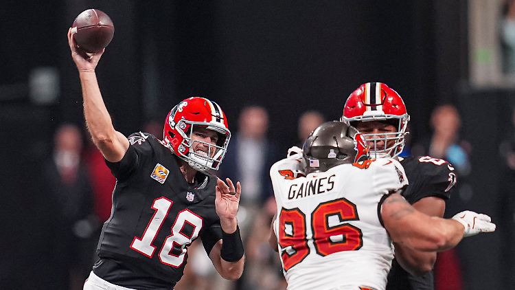 Kirk Cousins warf nicht nur vier Touchdown-Pässe, sondern überbrückte im Passspiel insgesamt einen Raumgewinn von 509 Yards.