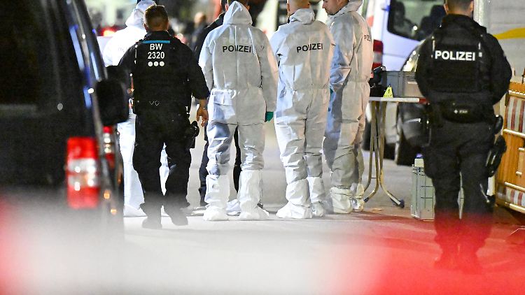 Ein 29-Jähriger wurde in Göppingen tödlich verletzt und starb kurz darauf, wie die Polizei gemeinsam mit der Staatsanwaltschaft mitteilte.