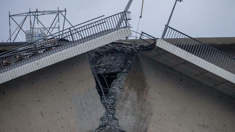 Die Folgen blinder Sparwut sind überall sichtbar: Hier Abrissarbeiten an der Carolabrücke in Dresden nach dem Teileinsturz im September.