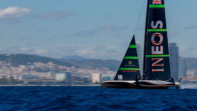 Steht im Finale des America's Cups: Die Segelcrew von "Britannia"